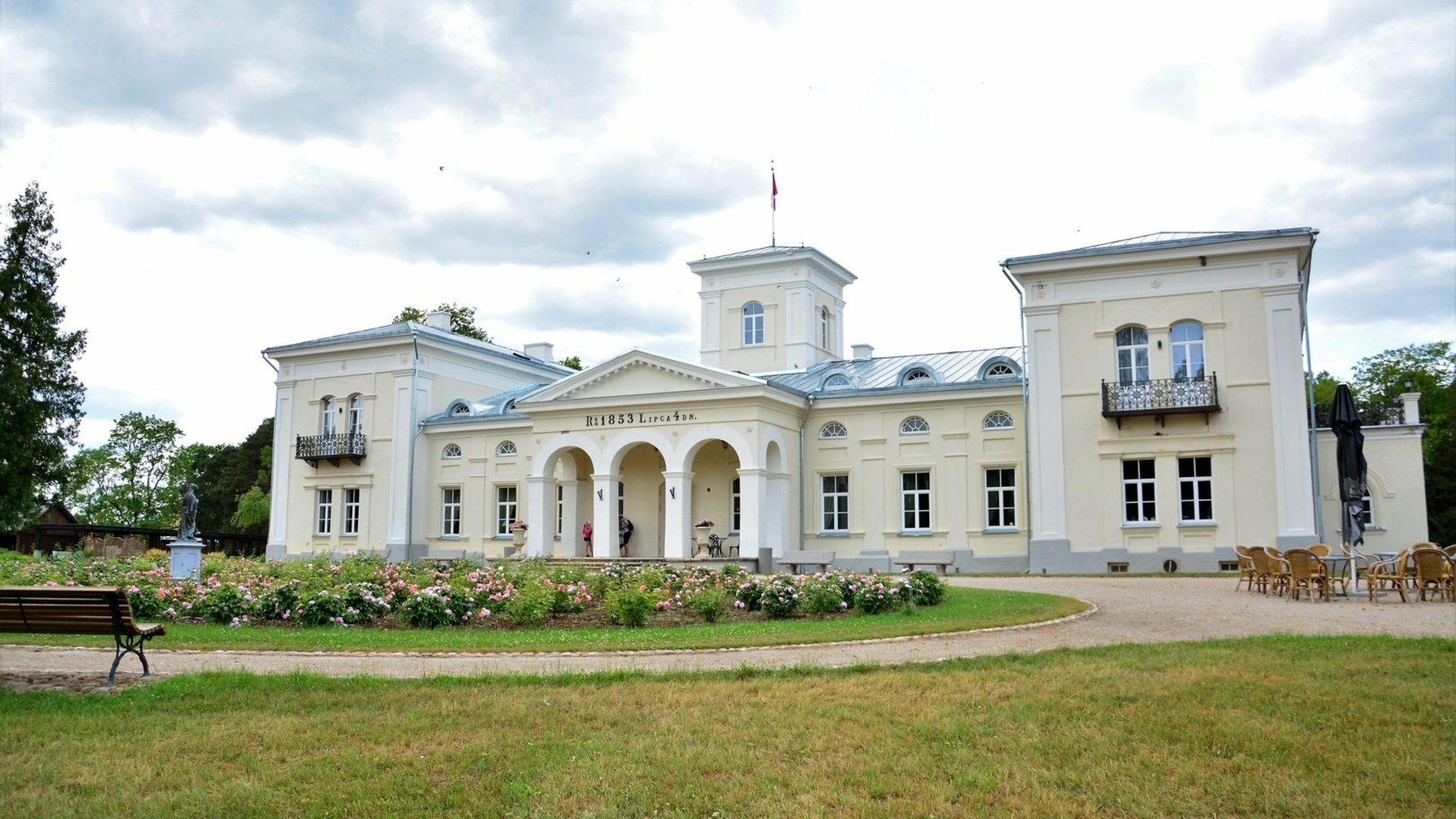 Burbiškis manor